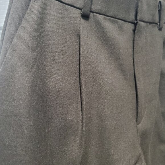 Uniqlo Heattech Pleated Olive Green Pants | Small - Picture 2 of 4
